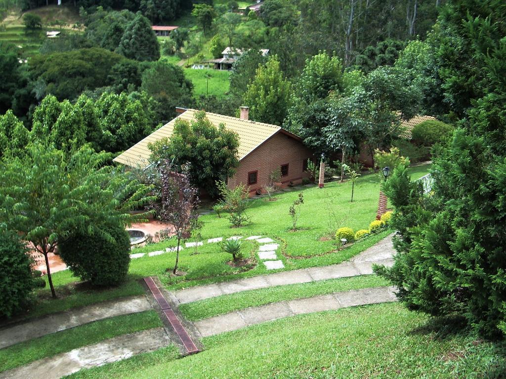 Pousada Quatro Estacoes Santo Antonio do Pinhal Bagian luar foto